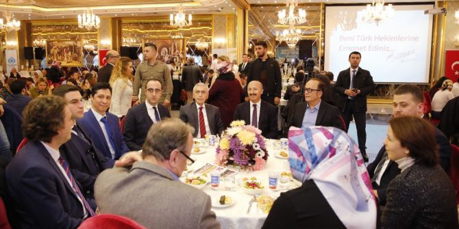 Sultangazi’de 14 Mart Tıp Bayramı Kutlandı