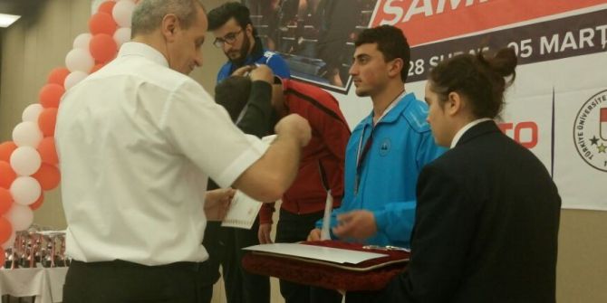 Erü Kick Boks Takımı Türkiye Şampiyonu