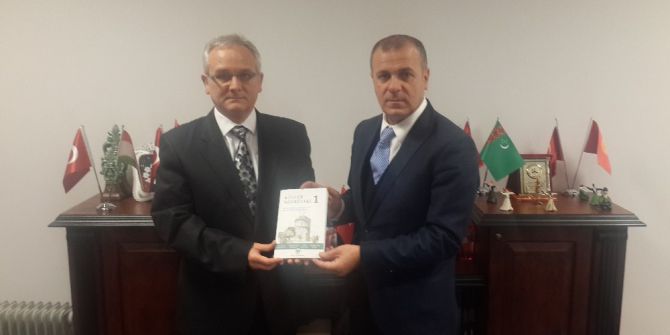 İzmit Belediyesinden Üniversite Öğrencilerine Kitap Okuma Atölyesi