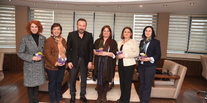 Başkan Doğan, İzmit Soroptimist Kulübü Başkanı Ve Yönetimini Ağırladı