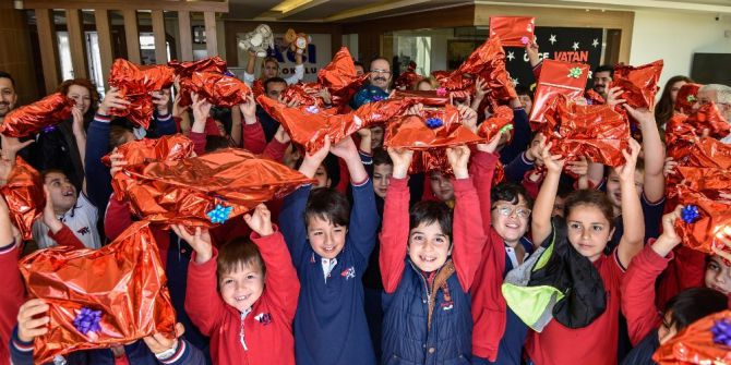 Minik Eller Büyük İşlere İmza Attı