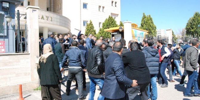 Şanlıurfa Adliyesi Karıştı