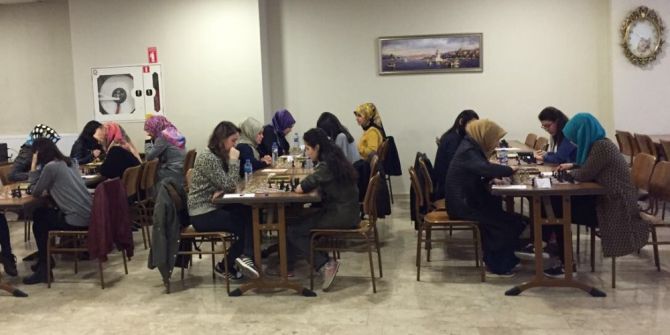 Yurt-kur Kızları Satranç Turnuvasında