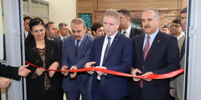 Sivas’ta Lise Öğrencileri 15 Temmuz Sergisi Açtı