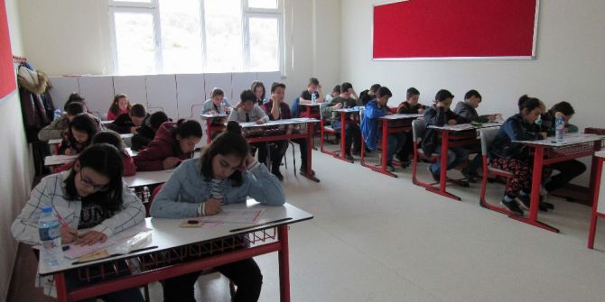 Çözüm Koleji ‘Bursluluk Sınavına’ Yoğun İlgi