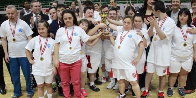 Down Sendromlu Sporcular Şampiyonluk Adayına Fark Attı