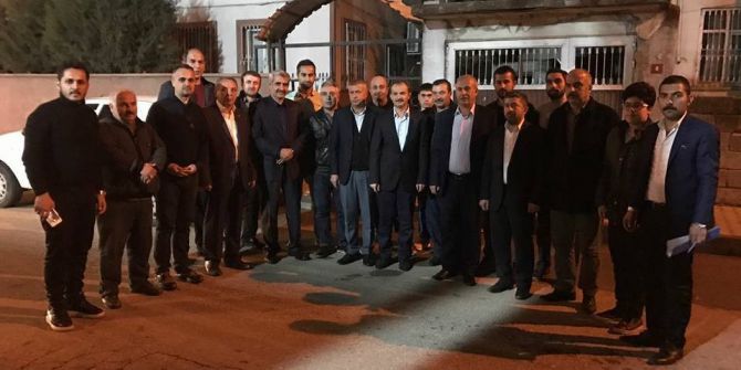 Ak Parti Merkez İlçe Teşkilatı Kapı Kapı Dolaşıyor