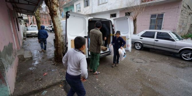 Adıyaman Belediyesinden Afgan Ailelere Yardım