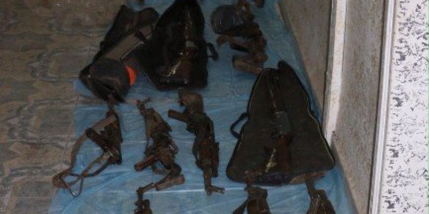 Nusaybin’de Terör Örgütüne Ait Cephane Ve Terörist Cesetleri Bulundu