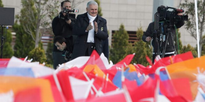 Başbakan Yıldırım: "Bunlar Okumuyor, Okumadan Üfürüyorlar. Üfürükçü Bunlar"