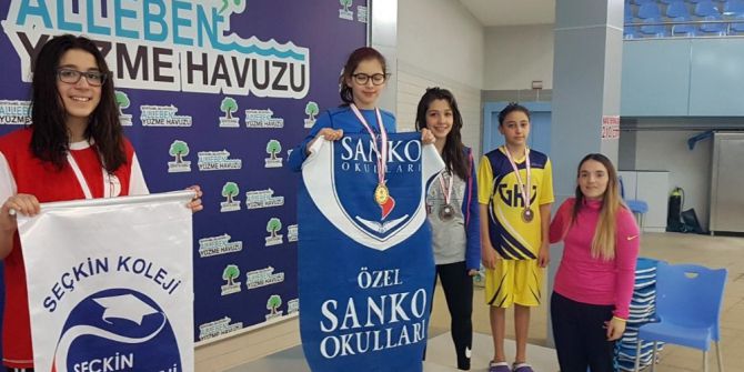 Özel Sanko Okullarının Yüzücüleri Başarıya Doymuyor