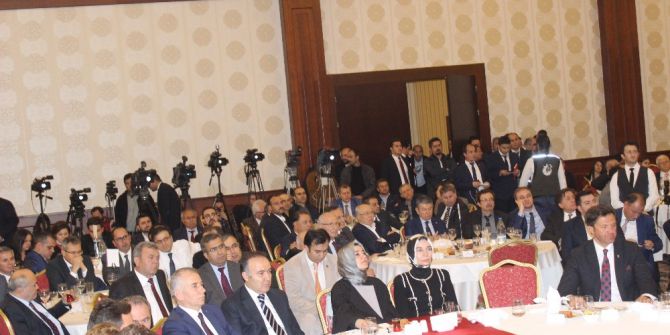 Ekonomi Bakanı Nihat Zeybecki: “Ab İle Ekonomik İlişkileri Bozup Terör Örgütlerini Sevindirecek Değiliz”