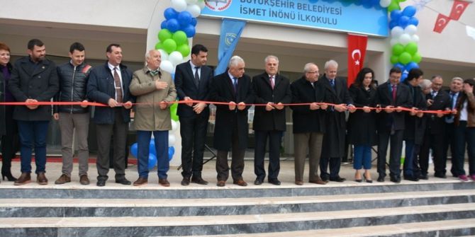 40 Derslikli Okulun Devir Teslimi Yapıldı