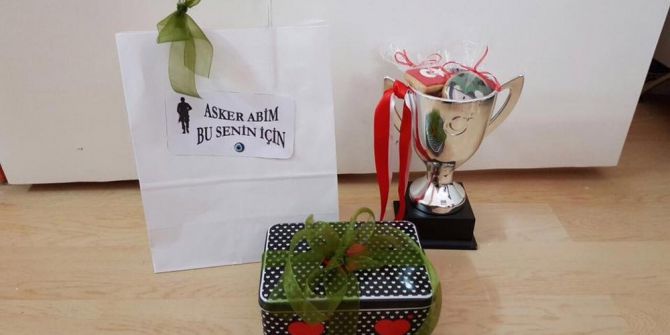 Minik Yüreklerden Asker Ağabeylerine