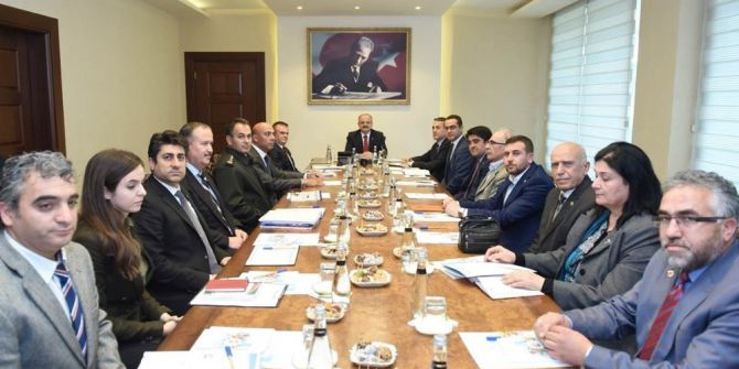 Vali Çakacak, Siyasi Parti İl Başkanlarıyla Bir Araya Geldi