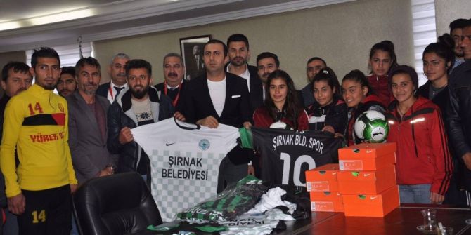 Şırnak Belediyesinden Sporculara Malzeme Yardımı