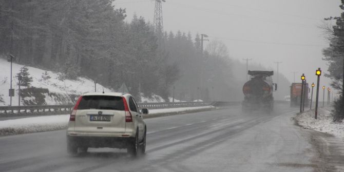 Bolu Dağı’nda Kar Ve Sis Etkili Oluyor