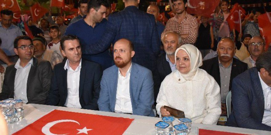 Cumhurbaşkanı Erdoğan’ın Oğlu Bilal Erdoğan Demokrasi Nöbetine Katıldı