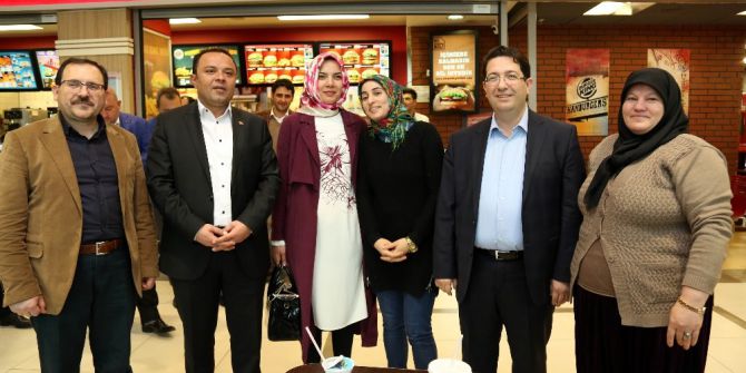 Başkan Yazgı Ve Ak Parti Heyeti, Esnaf Ve Vatandaşları Ziyaret Etti