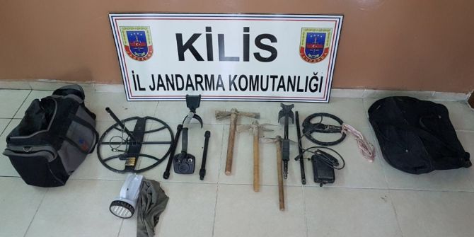 İzinsiz Kazı Yapan 2 Kişi Yakalandı