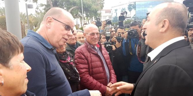 Bakan Çavuşoğlu, Yerleşik Hollandalılarla Sohbet Etti