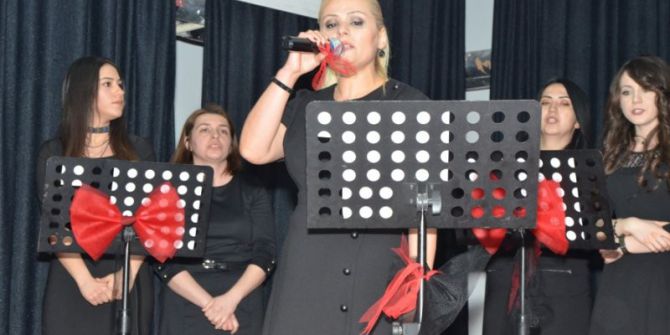 Bilecik’te Öğretmenlerden Şiir Ve Müzik Dinletisi