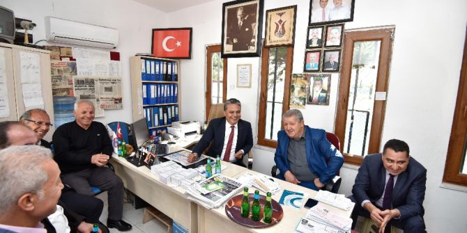 Muratpaşa Belediyesi Şehitlerin Anısına Helva Dağıttı