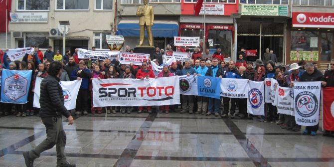 Şehitleri Anma Tırmanışına 317 Dağcı Katıldı