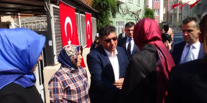 Bakan Kaya’dan Şehit Ailelerine Ziyaret