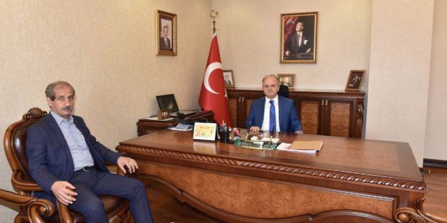 Vali Çakacak; "Milletimiz İradesine Sahip Çıkmıştır"