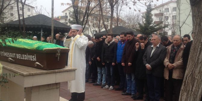 Ankara’da Kazada Ölen Anne Ve Kızı Son Yolculuğuna Uğurlandı