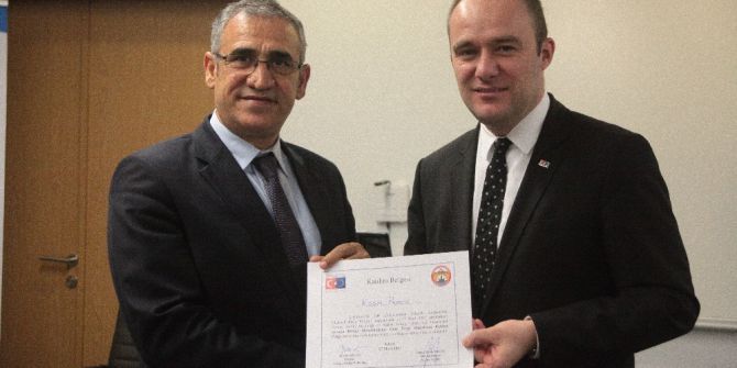 Uygulama Proje Döngüsü Yönetimi Eğitimi Alanlara Sertifikaları Verildi