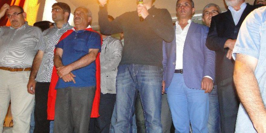 Doğubayazıt’ta Demokrasi Nöbeti Devam Ediyor