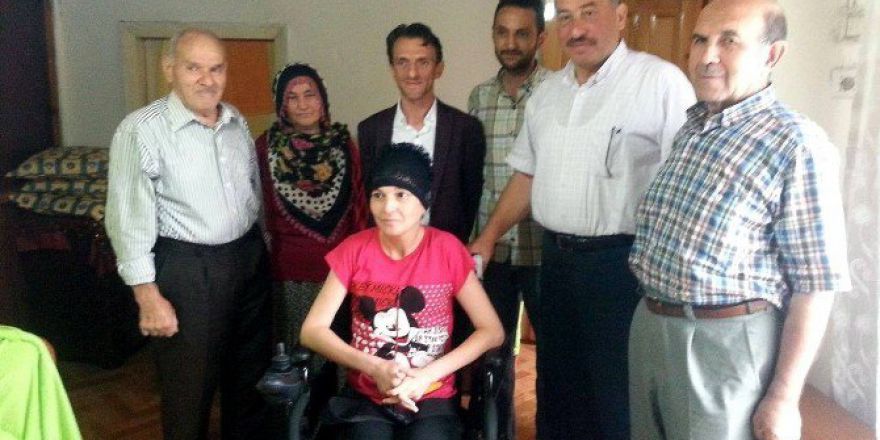 Akülü Aracı İle İlk İşi Dondurma Yemeye Gitmek Olacak