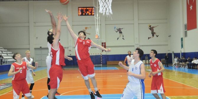 Nilüfer Belediyespor Farka Koştu