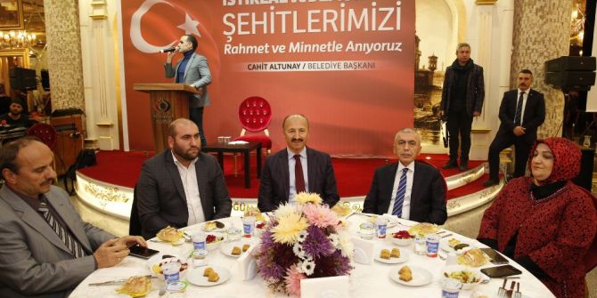 Çanakkale Ruhu Sultangazi’de Yaşatıldı