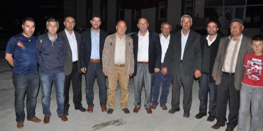 Eleşkirt’te Demokrasi Nöbeti Devam Ediyor