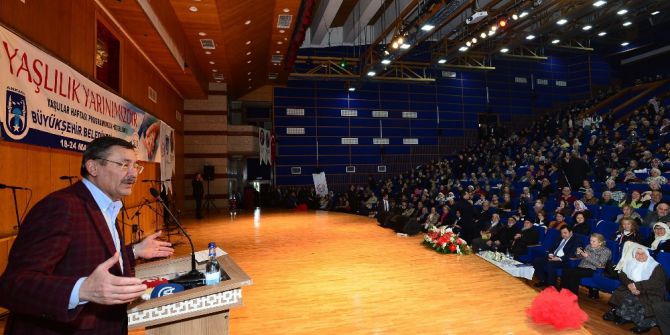 Gökçek, Hollanda Krizini Değerlendirdi