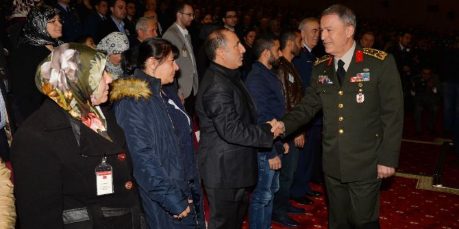 Genelkurmay Başkanı Orgeneral Akar, 18 Mart Şehitler Günü Anma Töreni’ne Katıldı