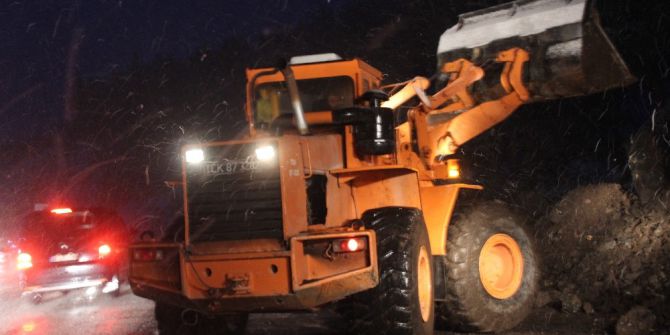 Denizli-antalya Karayolunda Heyelan