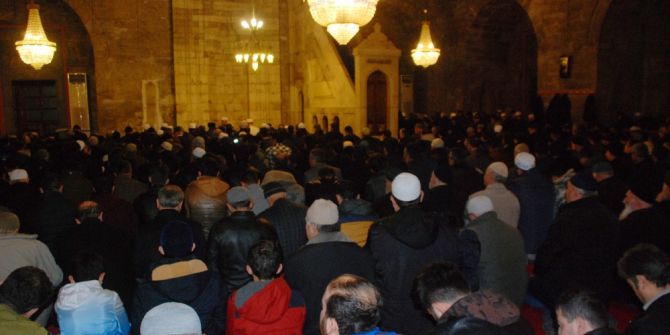 Vatandaşlar Sabah Namazında Çanakkale Şehitleri İçin Dua Etti