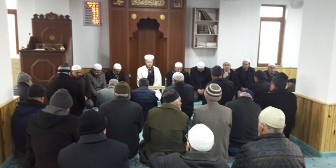 Pazarlar, Şehitler İçin Sabah Namazında Buluştu