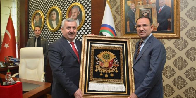 Bakan Bozdağ’dan Körfez Belediyesine Ziyaret