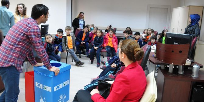 İzmitli Miniklere Geri Dönüşüm Bilinci Verildi