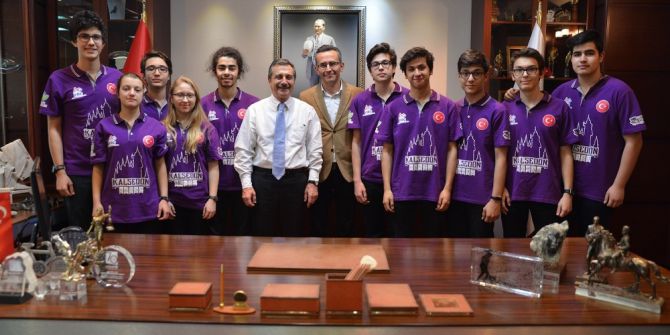 Genç Mucitler Başkan Ataç’ı Ziyaret Etti