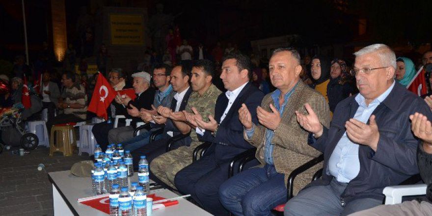 Başkan Bakıcı, Gece Demokrasi Nöbetinde, Gündüz Halka Hizmette