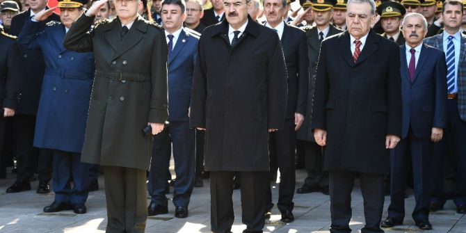 Kadifekale Şehitliğinde Duygu Yüklü Tören