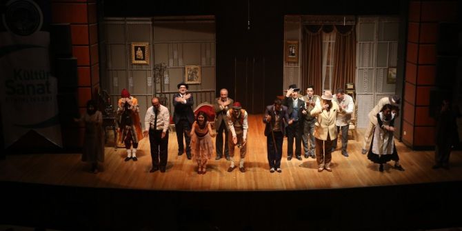 ’Komik-i Şehir Naşit Bey’ Kayseri’de Sahnelendi