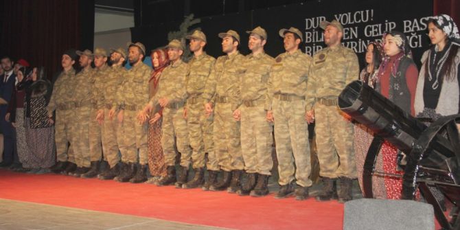 Hakkari’de Çanakkale Ruhu Yeniden Canlandırıldı