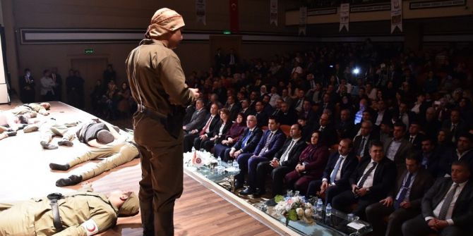 Şehitler Düzenlenen Gecede Anıldı